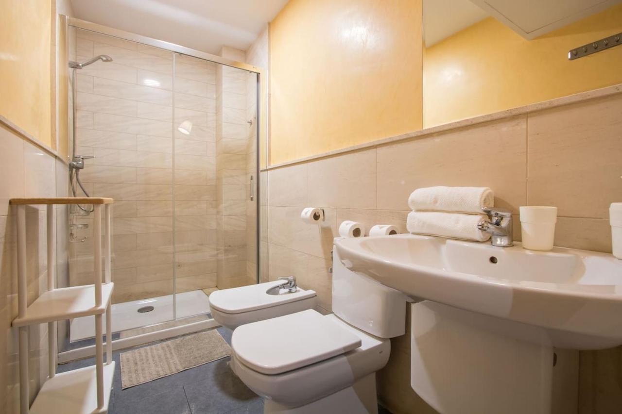 Luis Rey Central Suite By Valcambre Sevilla Exteriör bild