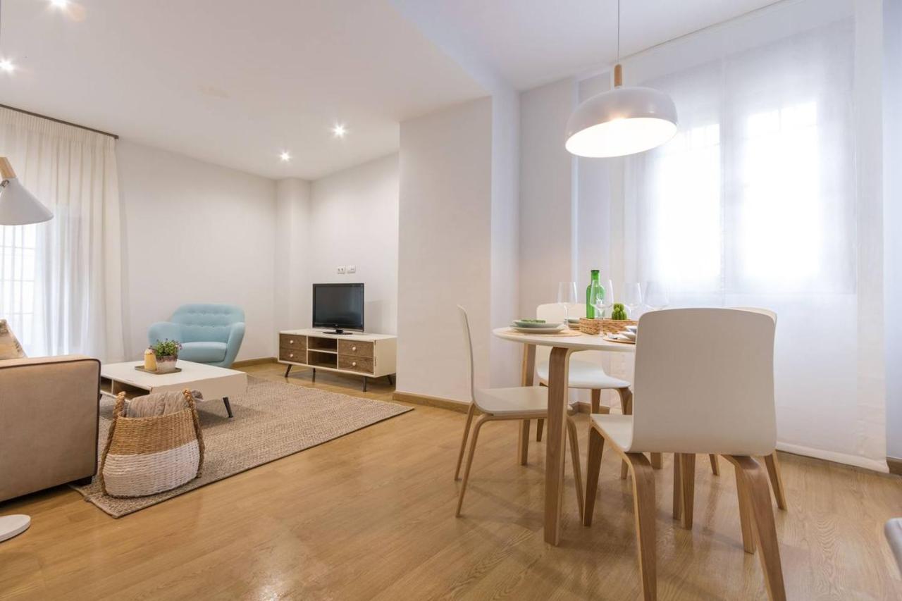 Luis Rey Central Suite By Valcambre Sevilla Exteriör bild